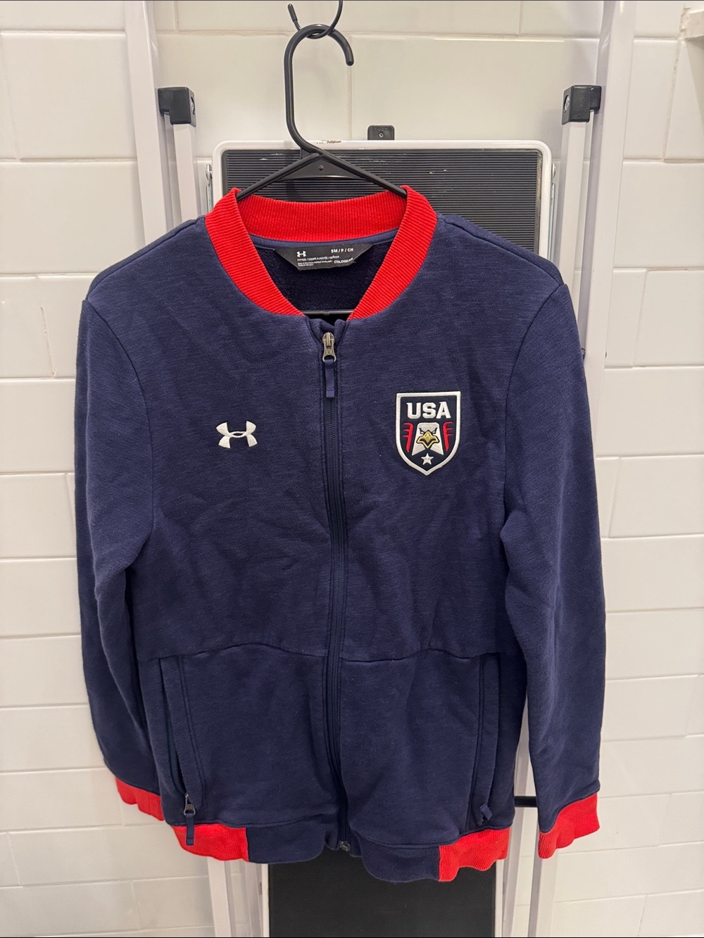 Under Armour Navy Long Sleeve shirt